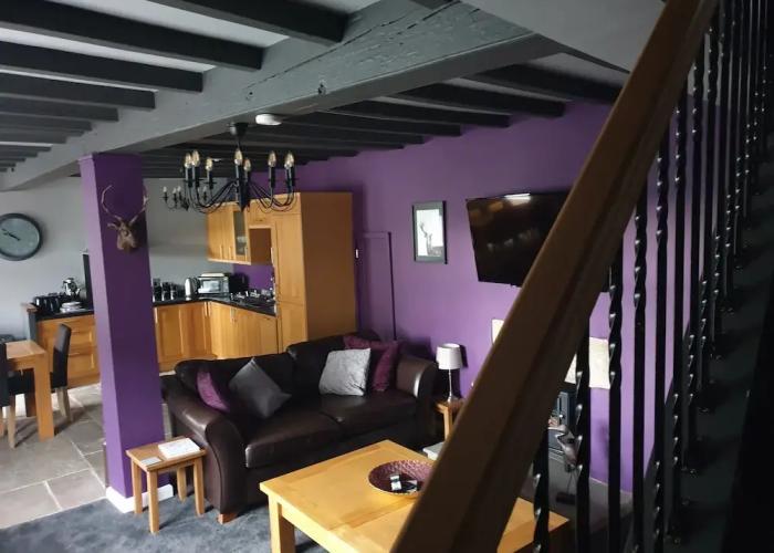 Lovely 4 bed House Sleeping 8 Near Ashbourne
