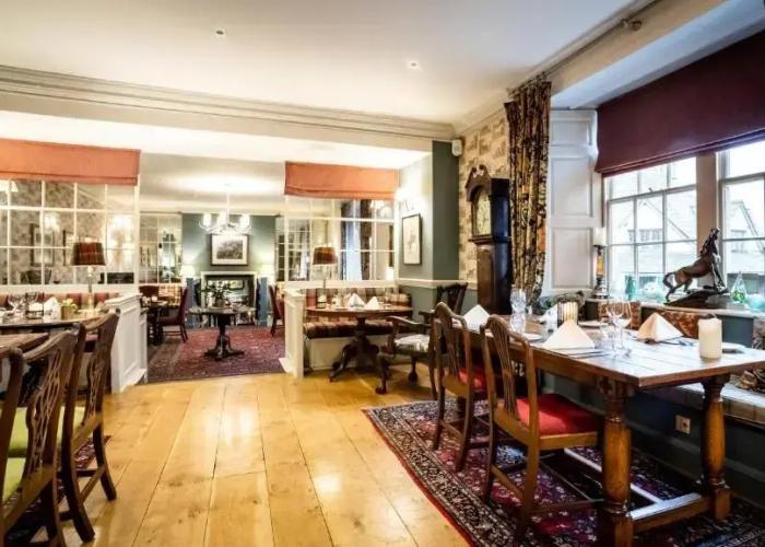 Luttrell Arms Hotel
