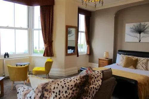 The Crown Hotel