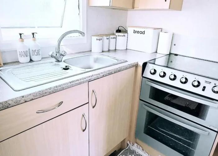 Impeccable 2-bed Static Caravan in Morecambe