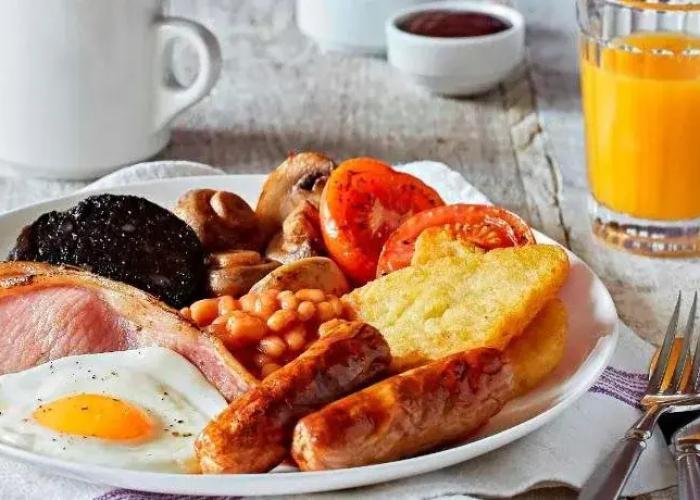 Premier Inn Oldham - Broadway