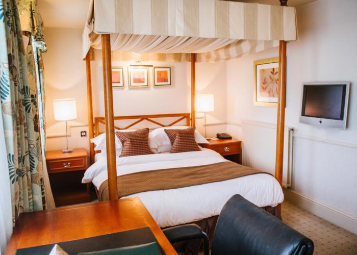 North Lakes Hotel And Spa