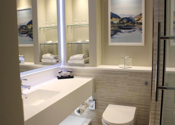 North Lakes Hotel And Spa