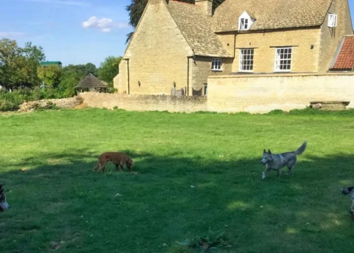 River Nene Cottages