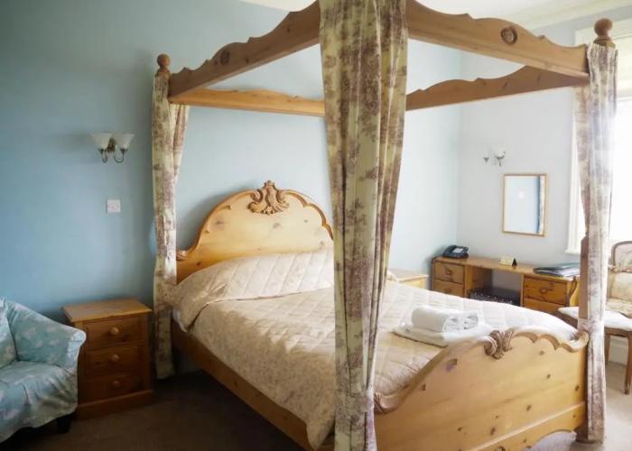 Old Manse Hotel