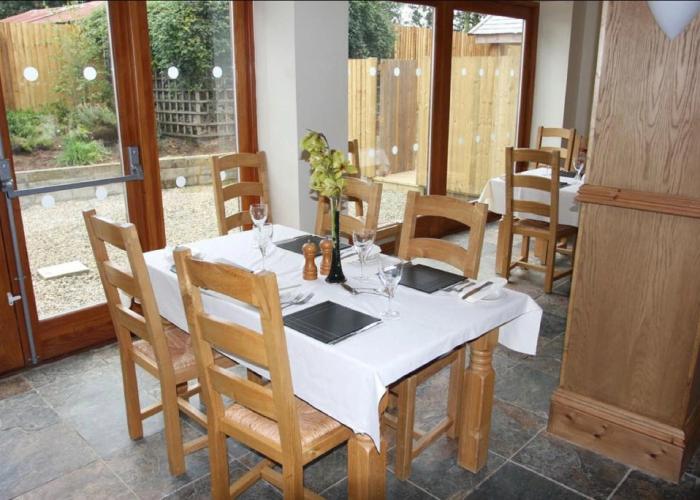 Cottage Lea's Country Hotel & Restaurant