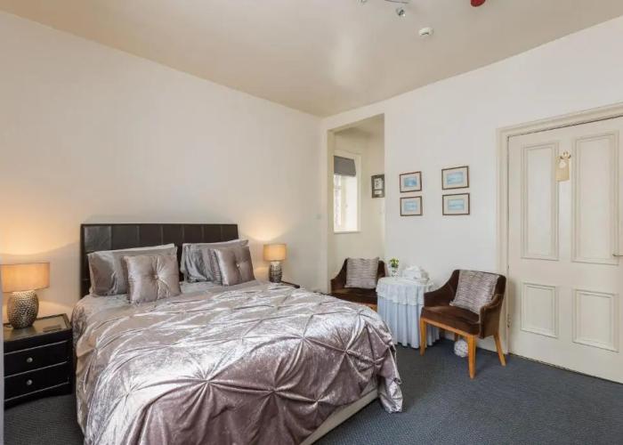 BNB Crossways