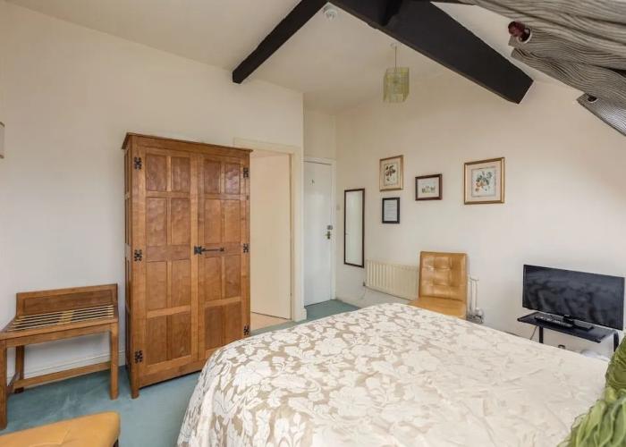 BNB Crossways