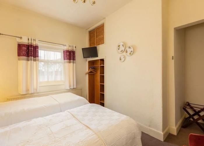 BNB Crossways