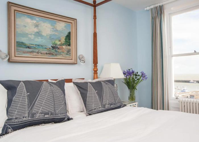Royal Harbour Hotel