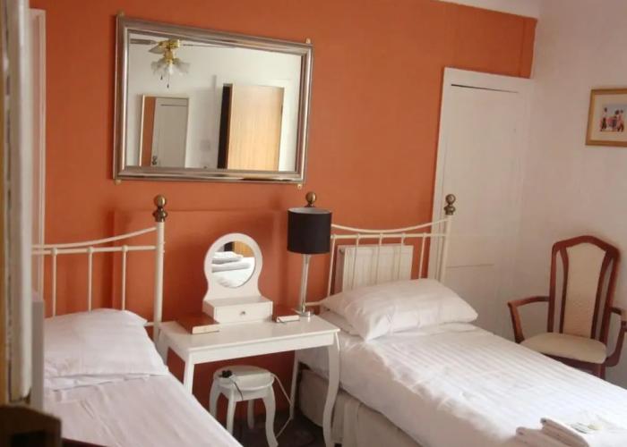 Spencer Court Hotel