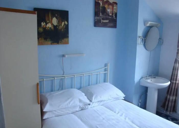 Spencer Court Hotel