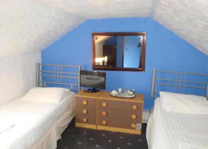 Spencer Court Hotel
