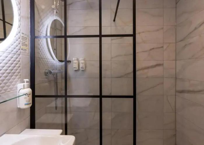 Garner Reading City Centre by IHG