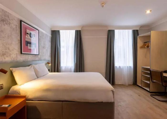 Garner Reading City Centre by IHG