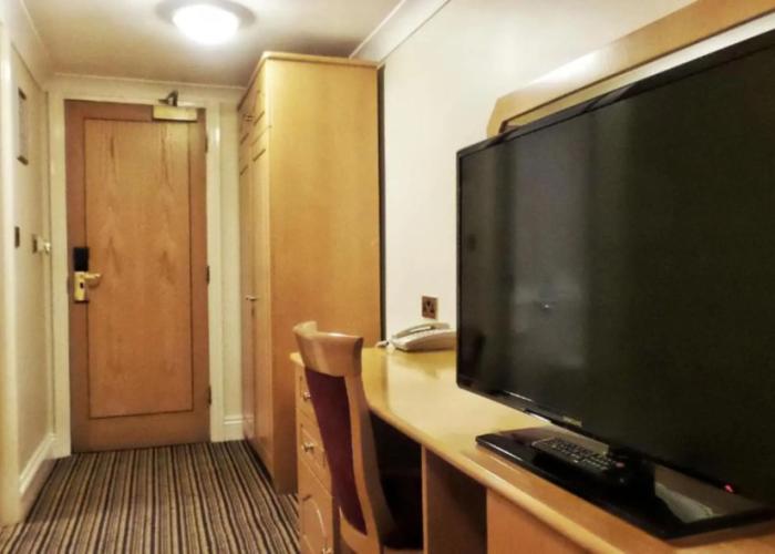 Parkside International Hotel