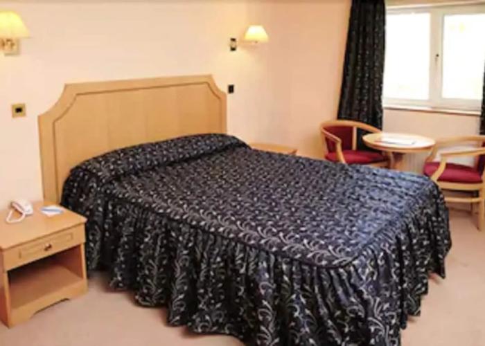 Parkside International Hotel