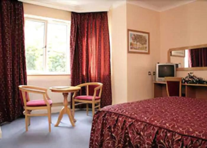 Parkside International Hotel