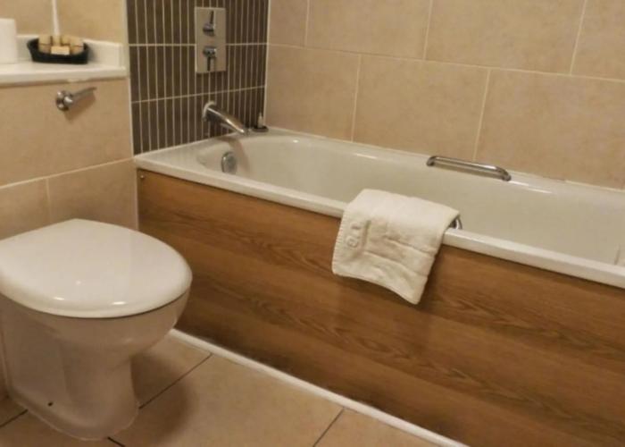 Parkside International Hotel