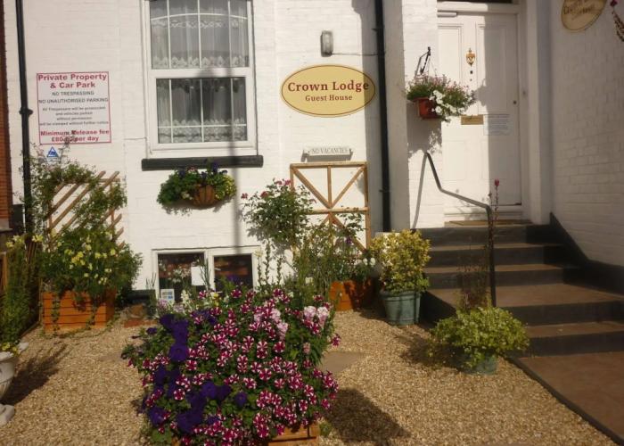 Crown Lodge Guest House
