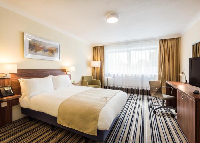 Holiday Inn Reading West by IHG