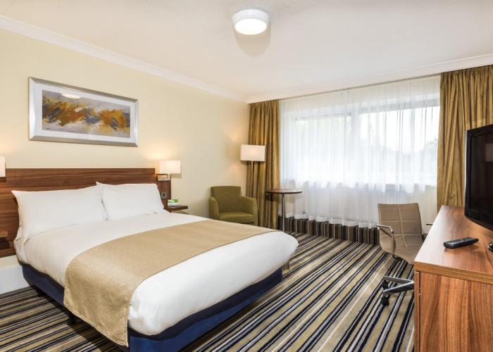 Holiday Inn Reading West by IHG