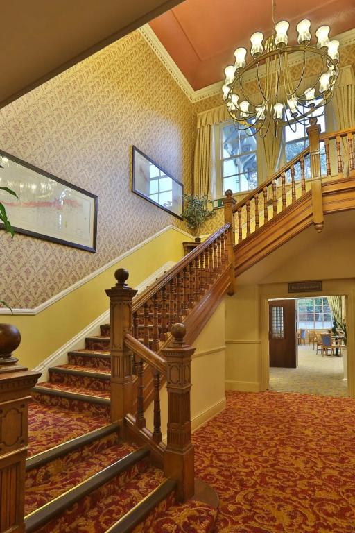 фото Reigate Manor