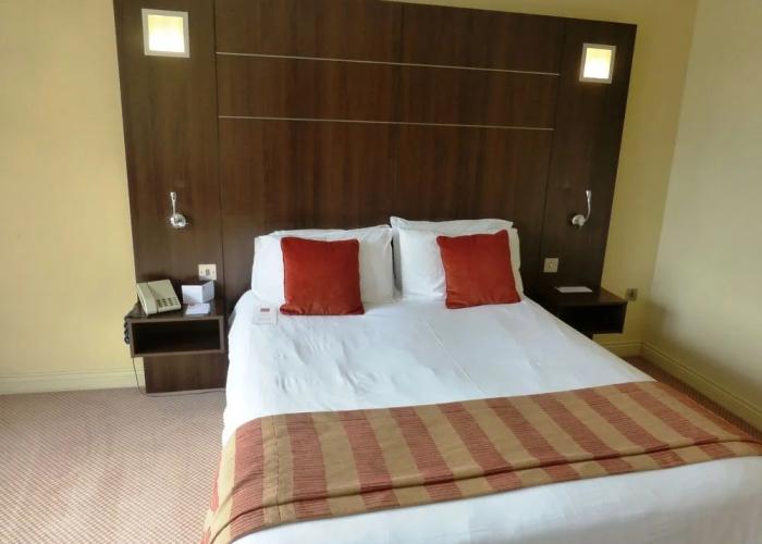 The Bridge House Hotel