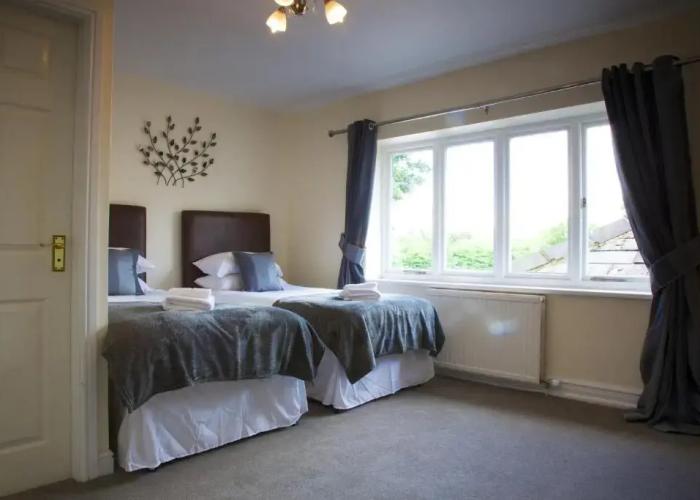 The George Carvery & Hotel