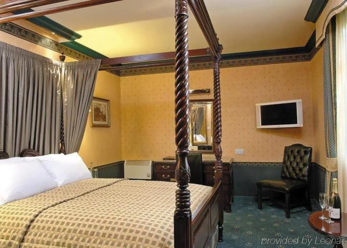 The Royal Toby Hotel