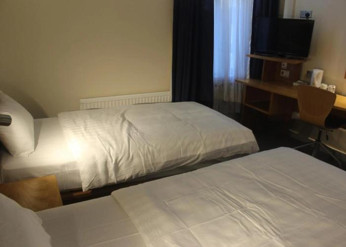 Corona Hotel Sheffield Meadowhall