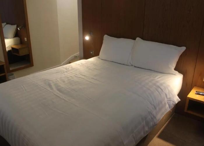 Corona Hotel Sheffield Meadowhall