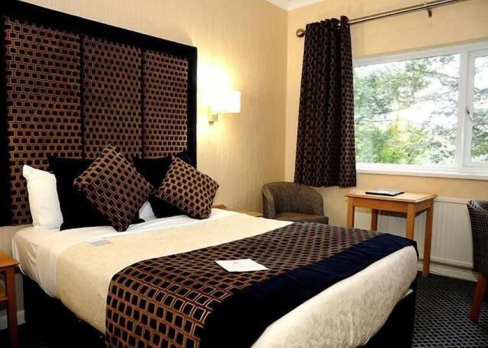 The Carlton Park Hotel