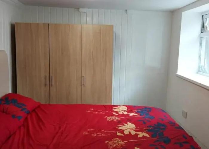 Lovely 3-bed Apartment in Parkgate Rotherham