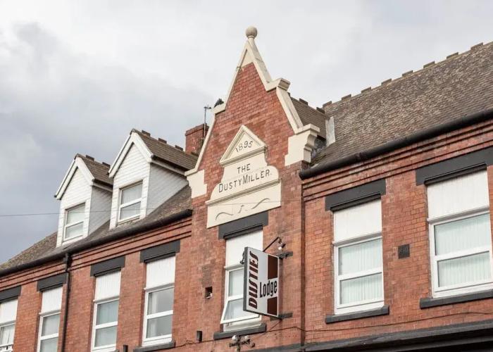 Dusties Hotel