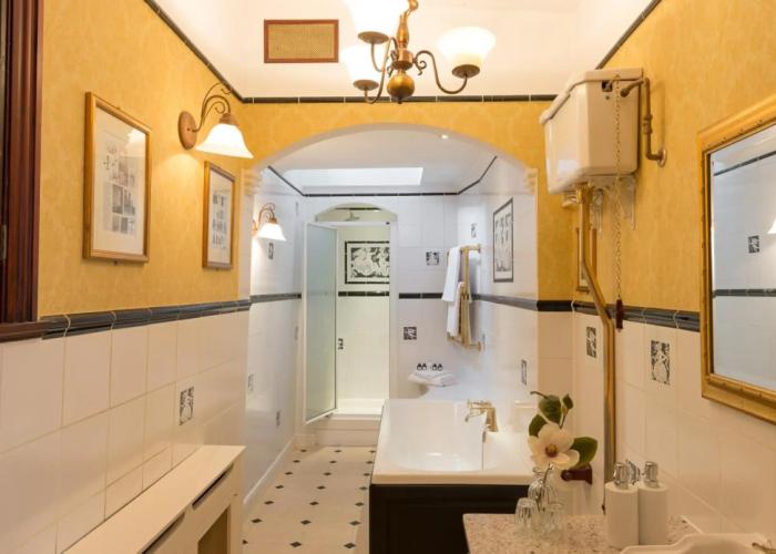 Best Western Red Lion Hotel