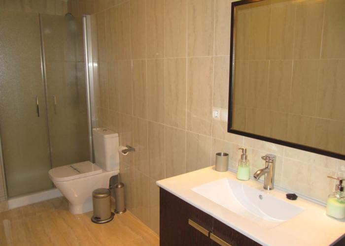 Life Apartments Alameda Colon
