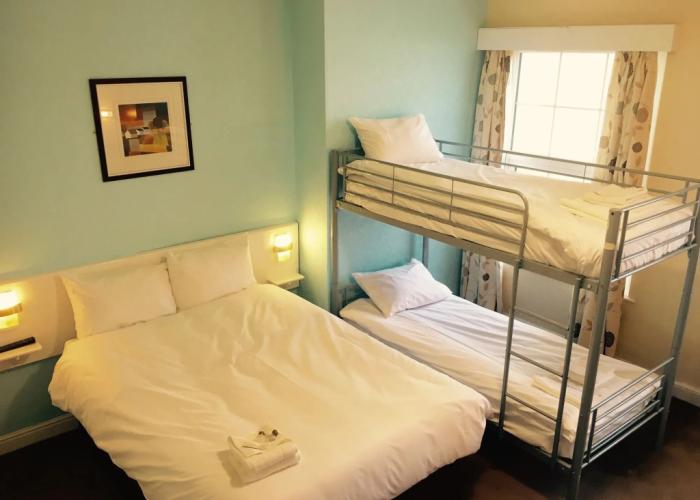 Clarence Gardens Hotel