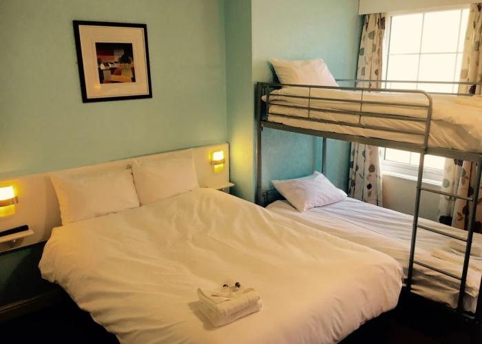 Clarence Gardens Hotel