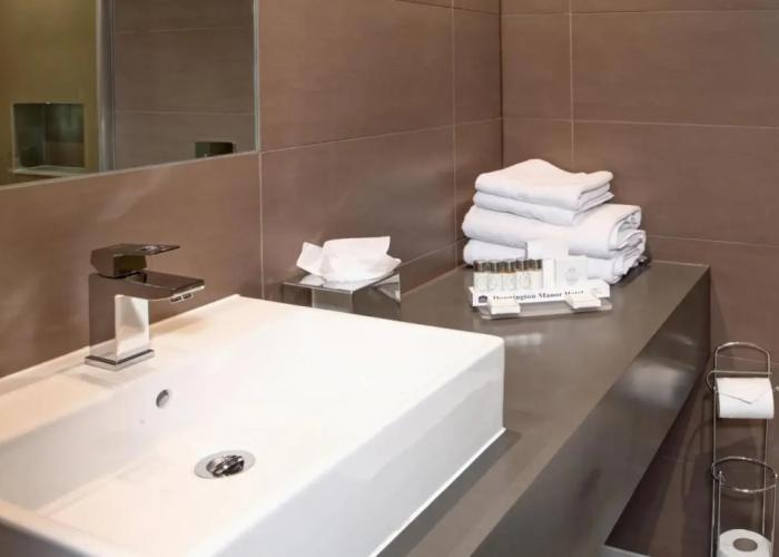 Donnington Manor Hotel