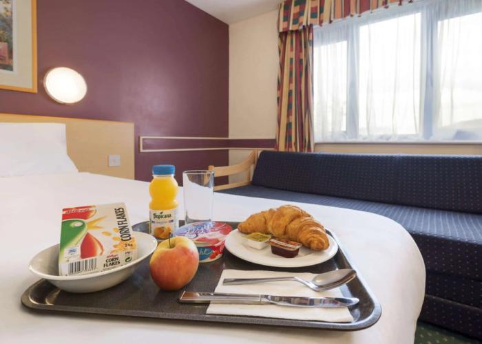 Days Inn by Wyndham Sheffield M1