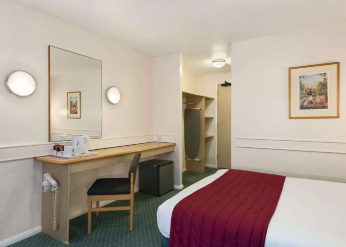 Days Inn by Wyndham Sheffield M1