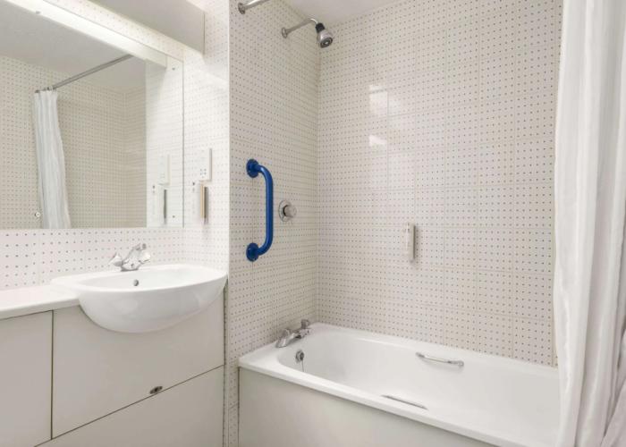 Days Inn by Wyndham Sheffield M1
