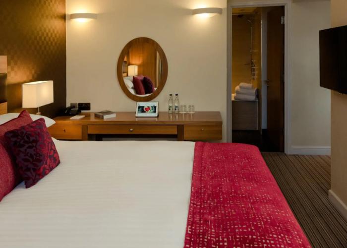 Leopold Hotel