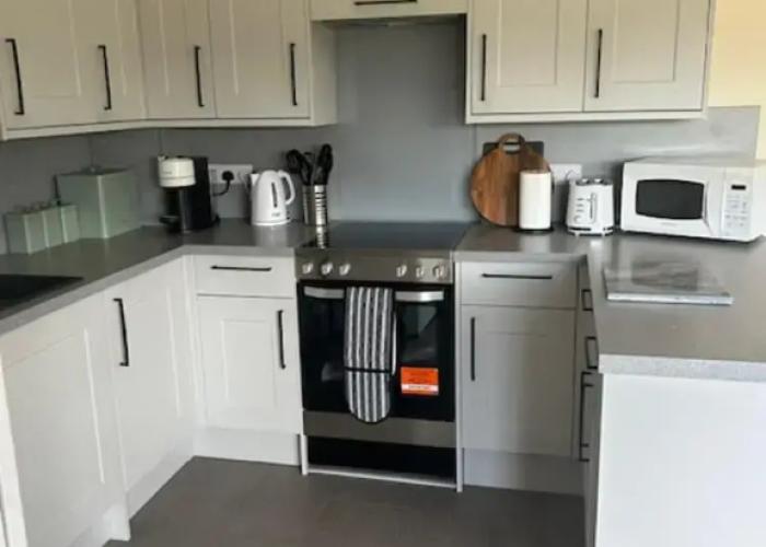 Cottage Retreat- Sleeps 4, Garden, Bbq & Pets