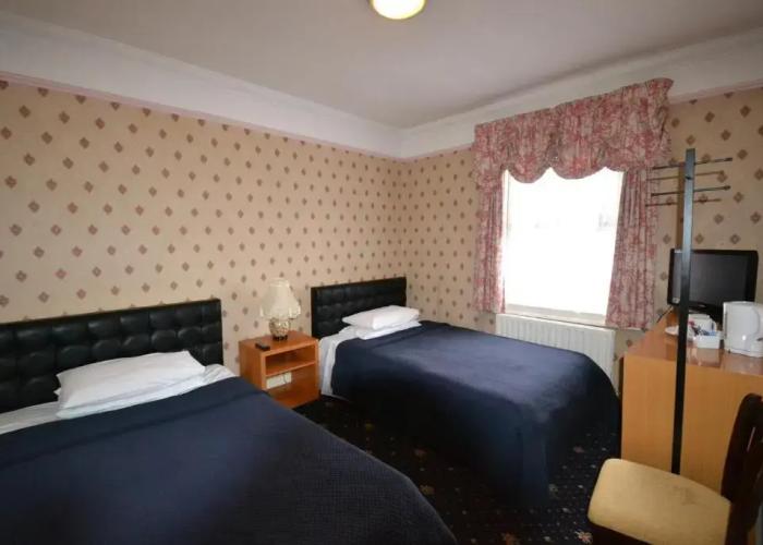 Airport Guest House