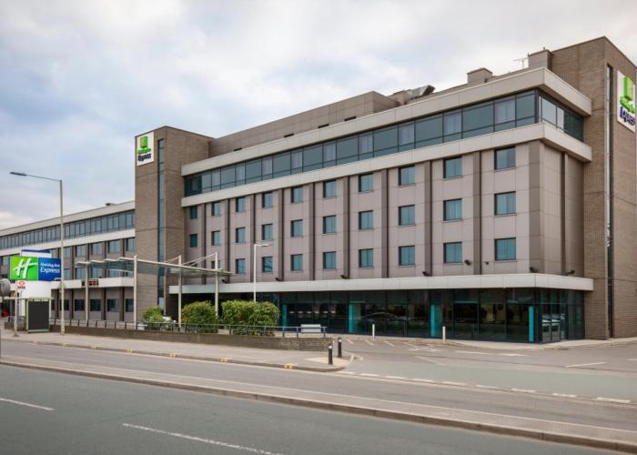 Holiday Inn Express London Heathrow T5 by IHG