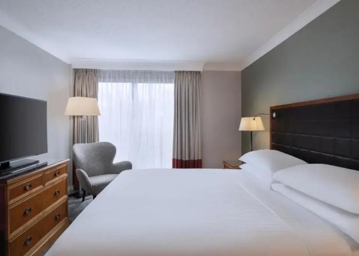 Delta Hotels by Marriott Heathrow Windsor