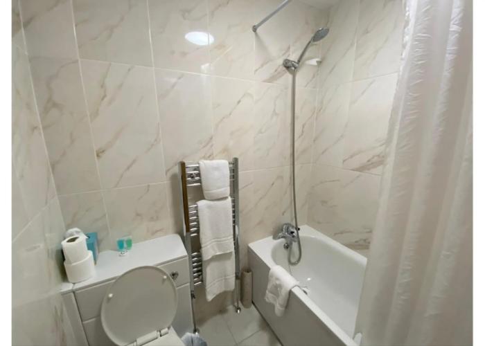 OYO Baylis House Hotel