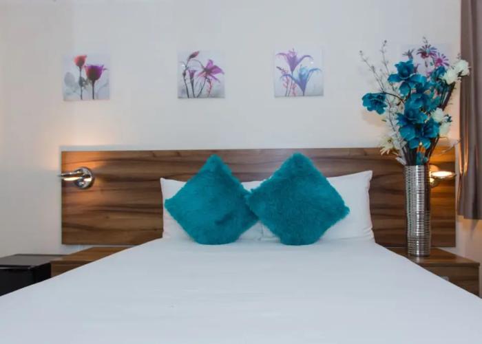 Langley Guest House